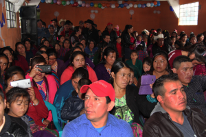 INDE lleva energía a aldea Quilín Novillo de Huehuetenango